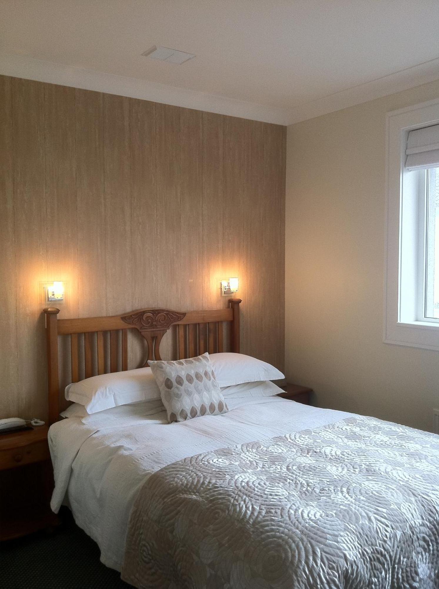 Ardawn House Bed & Breakfast Galway Room photo A bedroom at the hotel