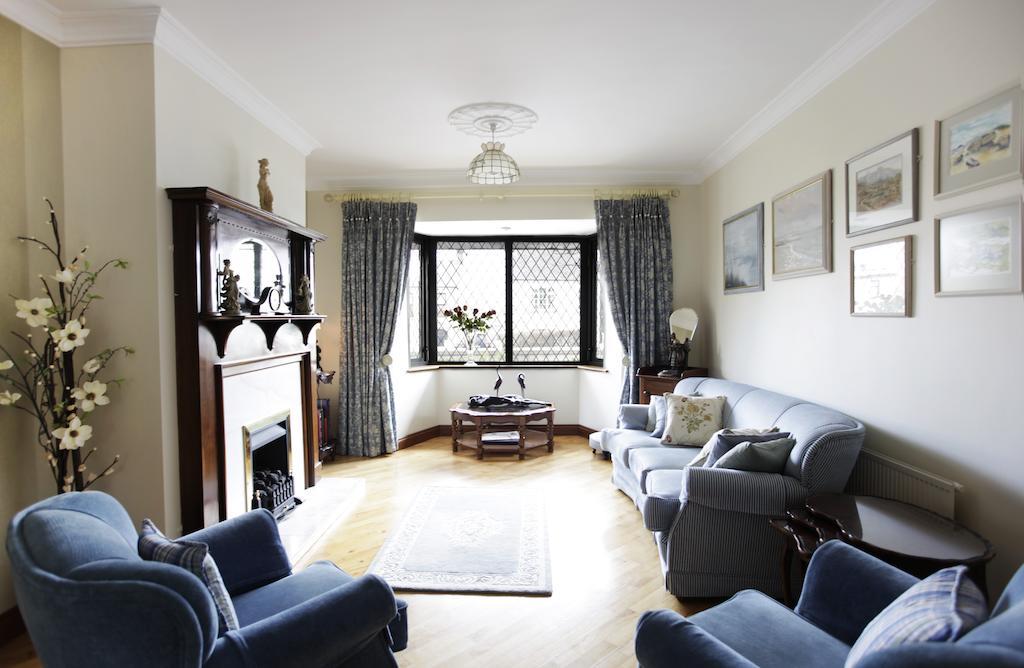 Ardawn House Bed & Breakfast Galway Exterior photo The living room